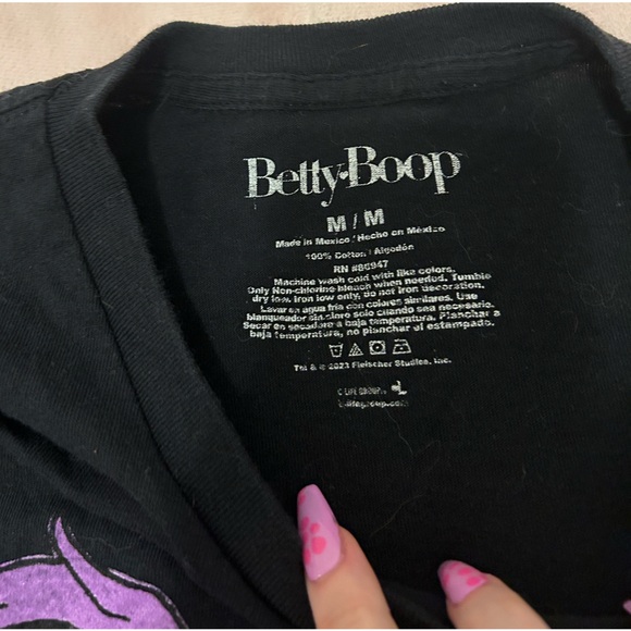 Betty Boop, biker shirt, size, medium - Picture 2 of 2